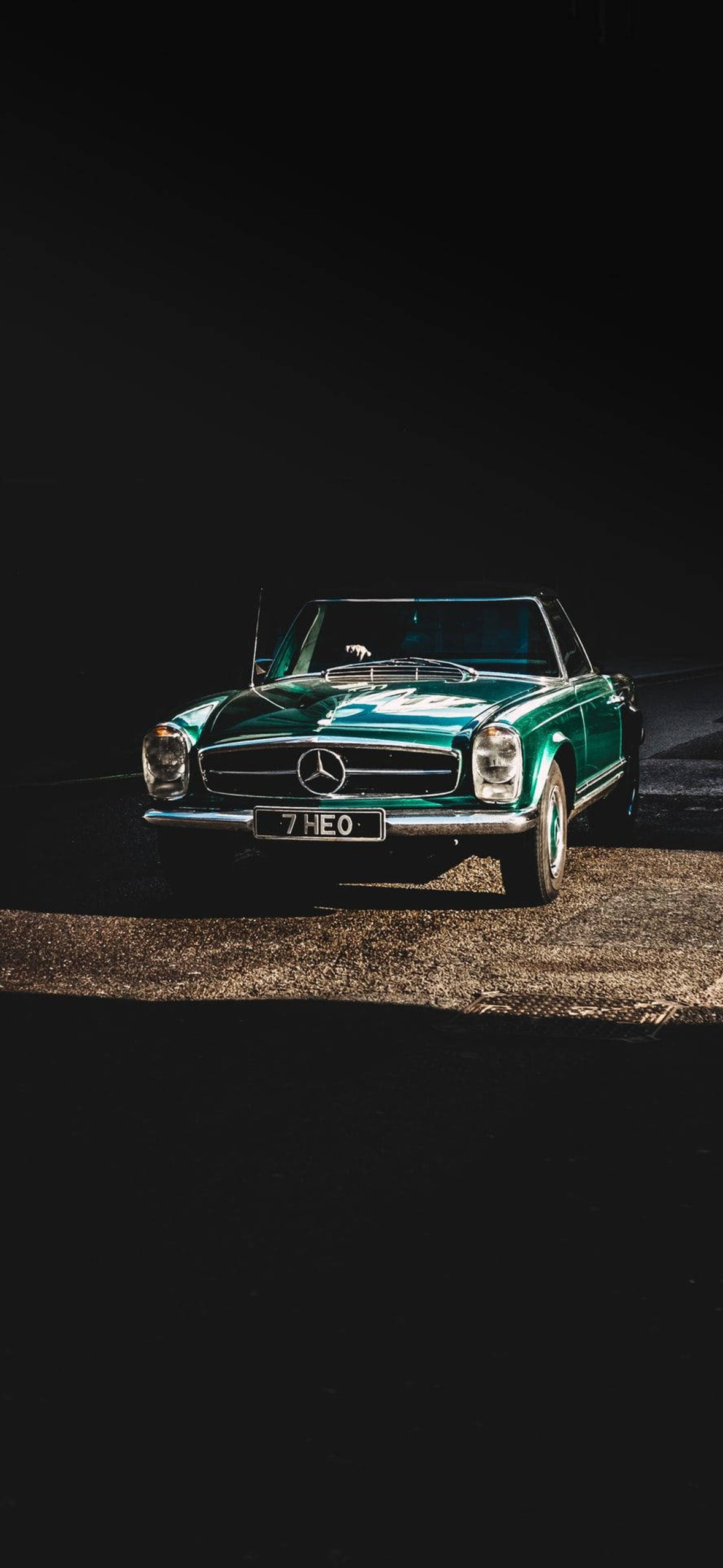 Mercedes Benz Classic Car Guf Ultra HD iPhone 16 Wallpaper